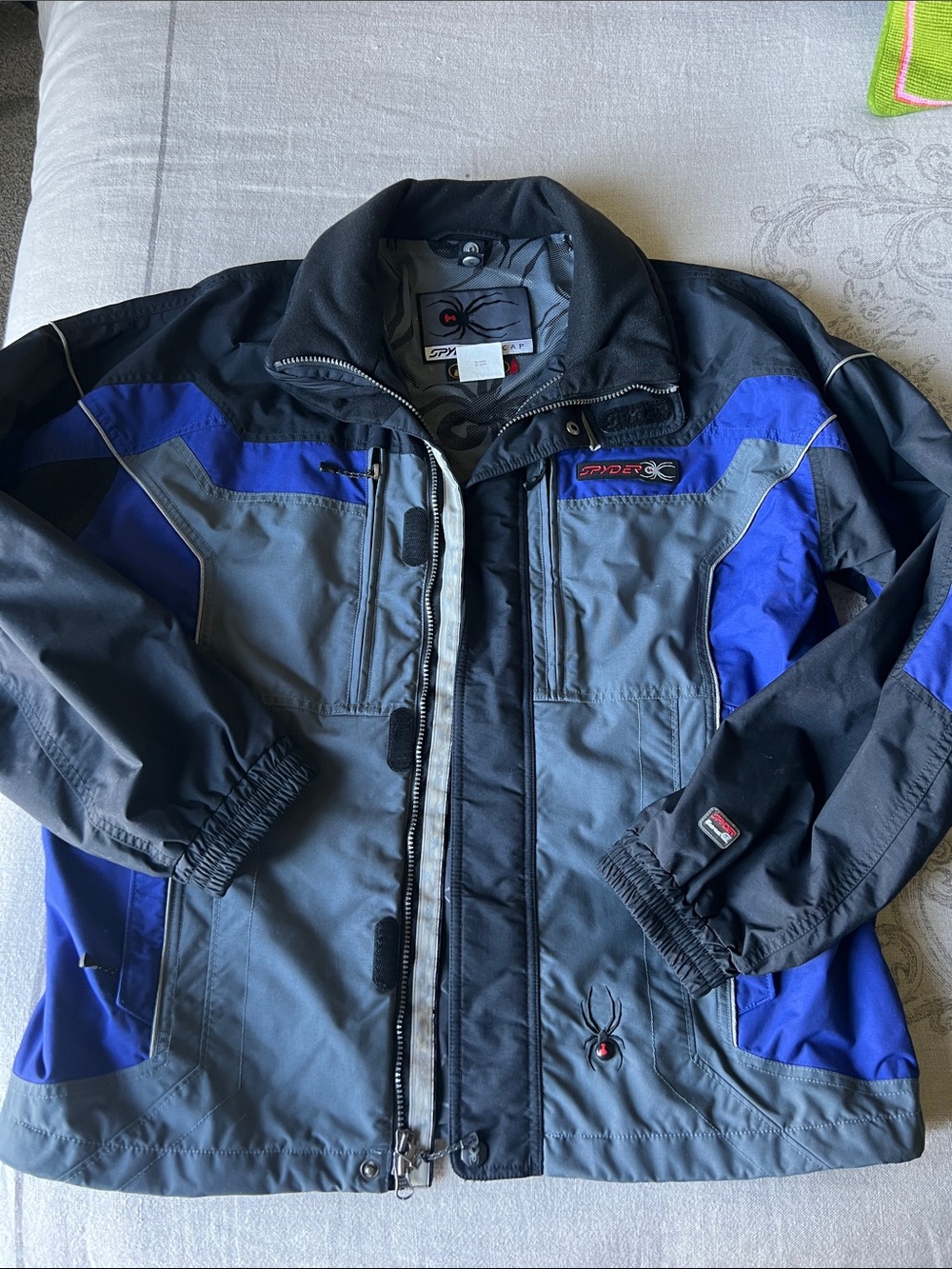 Spyder Men's Ski Jacket with removable fleece insert size M